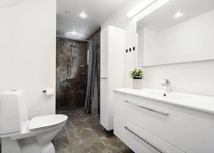 8828-glesborg-enebaervej-3 * Glesborg